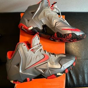 Good condition Lebron XI (GS) size 6 women size 7.5 grey and fuchsia